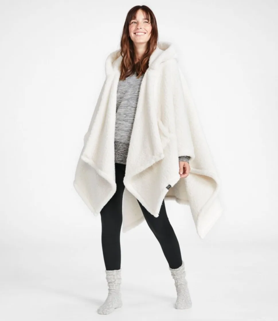 Store L.L.Bean "Cozy Sherpa Wearable Throw"